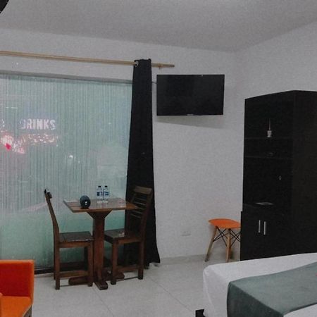 Lleras Place Hotel Medellin Bagian luar foto