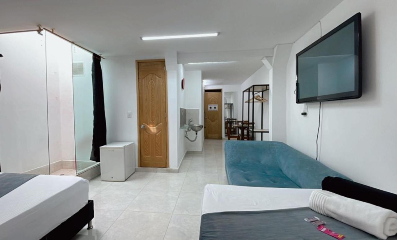 Lleras Place Hotel Medellin Bagian luar foto