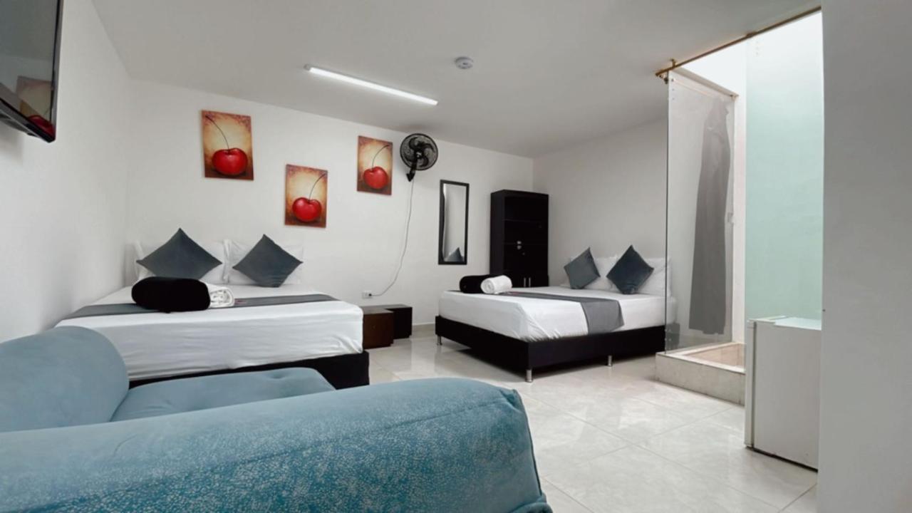 Lleras Place Hotel Medellin Bagian luar foto