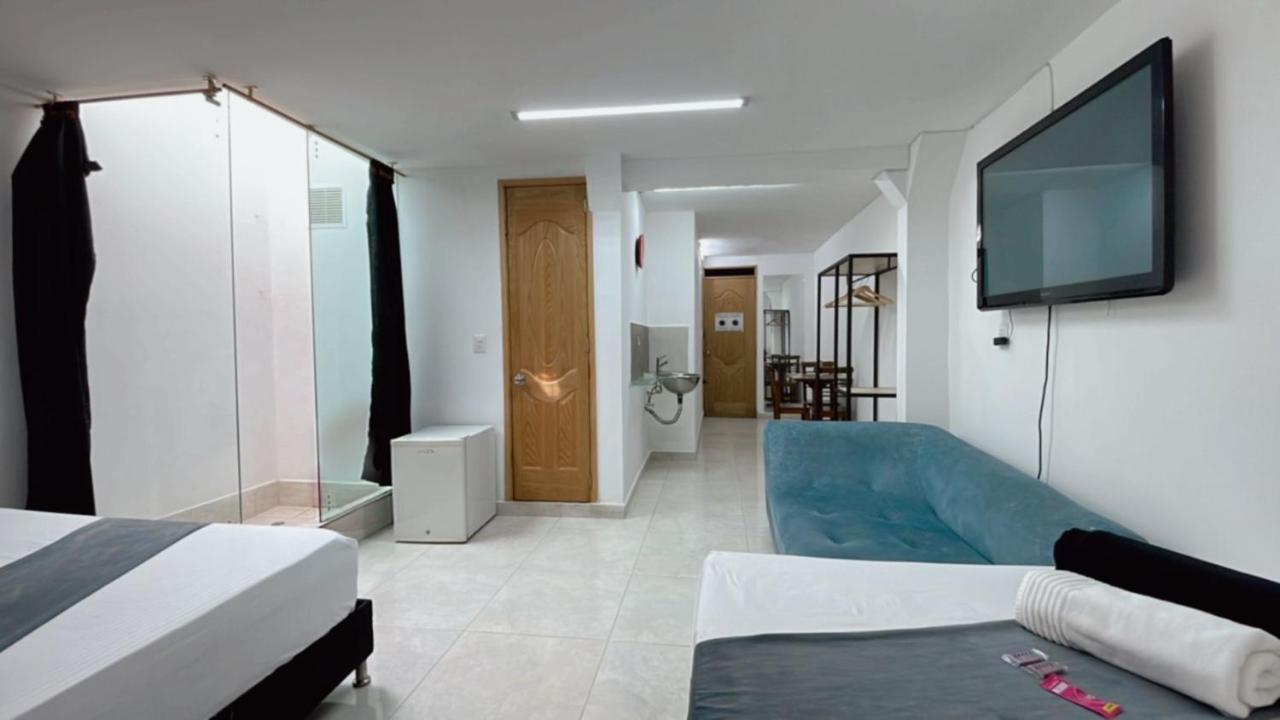 Lleras Place Hotel Medellin Bagian luar foto